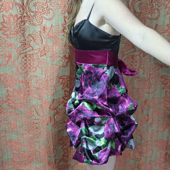 Iz byer, women/junior dresses, size 1 & 7, floral formal bubble spaghetti straps - Picture 6 of 11